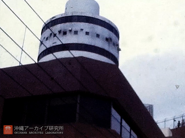 伊江村史 上下全2巻揃(伊江村史編集委員会 編) / 古本、中古本